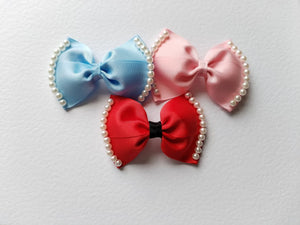 Pearly- Medium Sized Bow