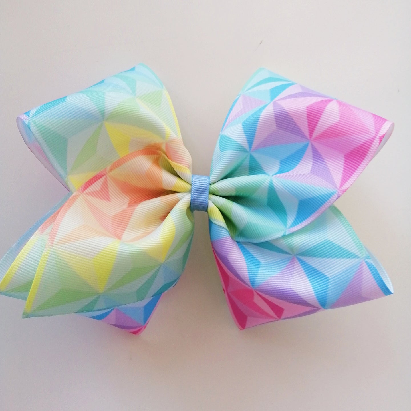 Geo - Oversized Bow